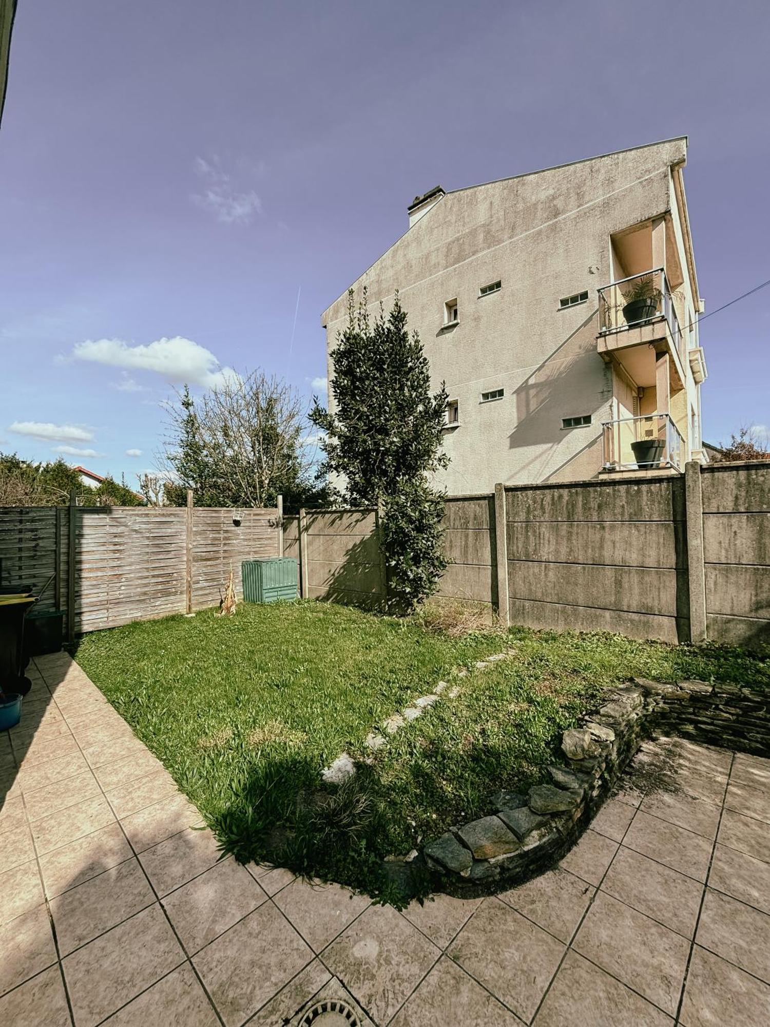 Duplex Avec Jardin - Proche Paris - Disneyland - Rer - Noisy-le-Grand Exterior photo